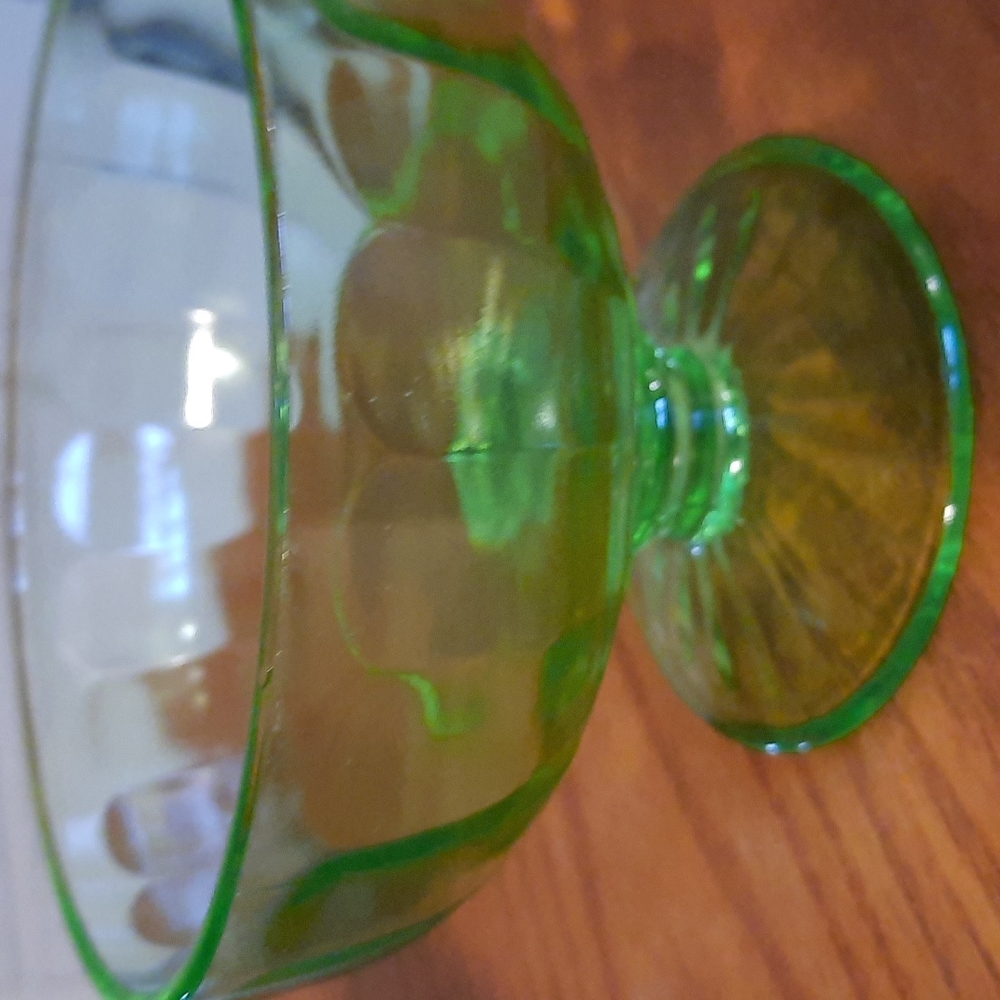 Small green dish - Picture 4 of 4